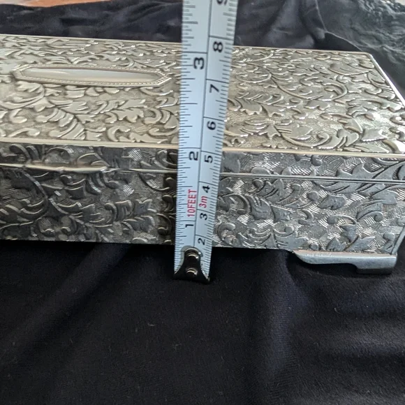 Beautiful Silver Decorative Jewelry/Trinket Box